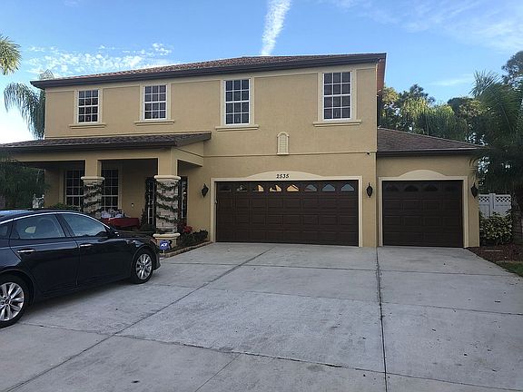 2nd image of 2535 Carnation Ct