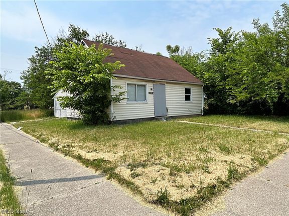 2nd image of 3634 E 118th St