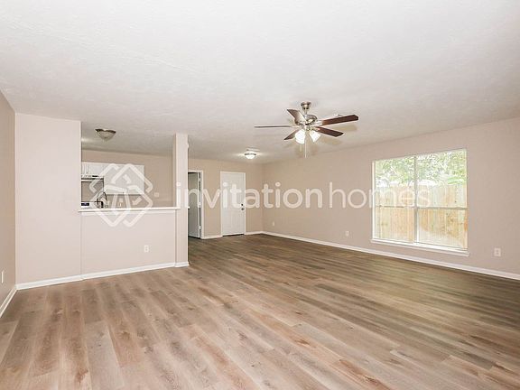 3rd image of 5118 Riverwood Dr