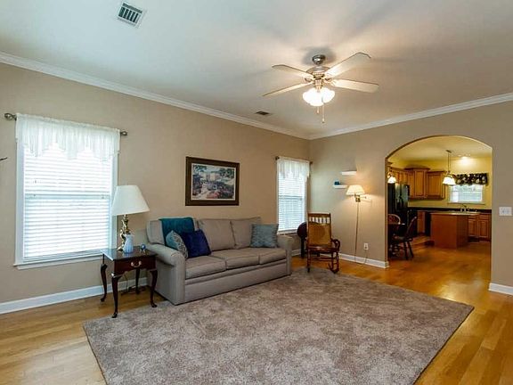 2nd image of 802 Cashmere Dr