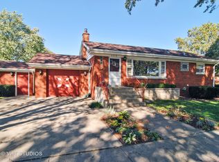 2258 S 3rd Ave, North Riverside, IL 60546