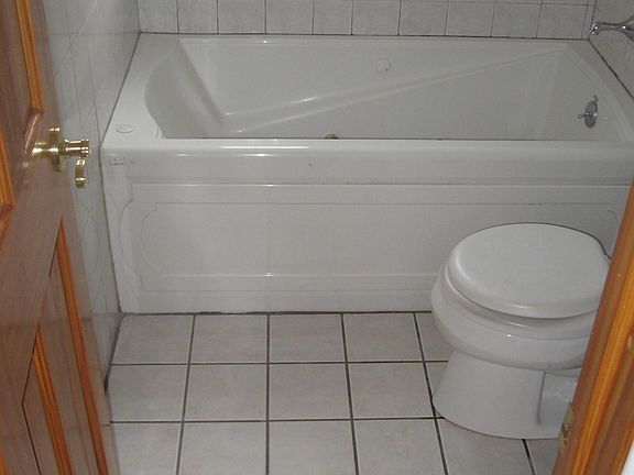 5th image of 120 Avenue 199 Floor 2