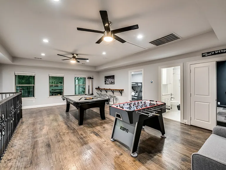987 Little Den Dr — Photo 24