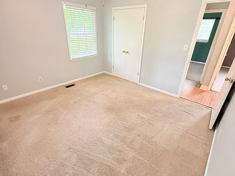 129 Lee Dr — Photo 22