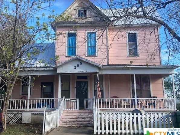 205 N 6th St, Temple, TX 76501