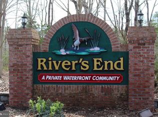 200 Deep Creek Dr, Seaford, DE 19973