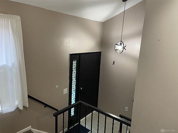 4th image of 1063 Redbluff Dr