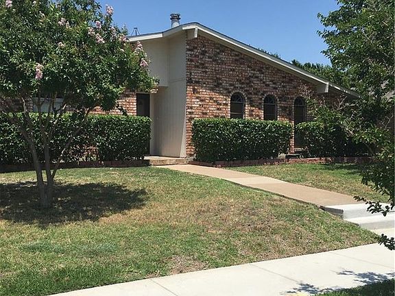 2nd image of 5116 Clover Valley Dr