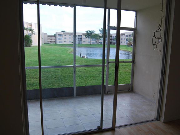 5th image of 6020 NW 64th Ave APT 108