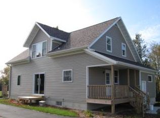 7628 Konitzer Rd, Oconto Falls, WI 54154
