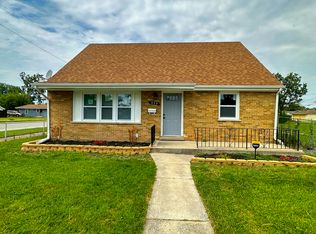 800 E 152nd St, Phoenix, IL 60426