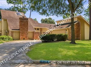 14126 Saddlebend Dr, Houston, TX 77070
