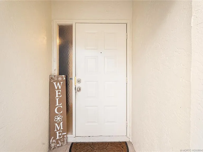 2054 SW Silver Pine Way #123H — Photo 6