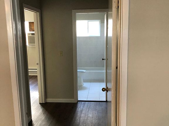 4th image of 2368 Karen Dr #1