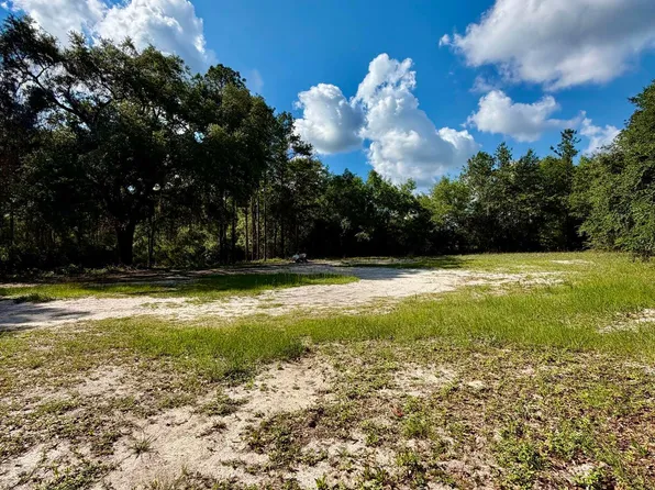 28 Allen St, Sopchoppy, FL 32358