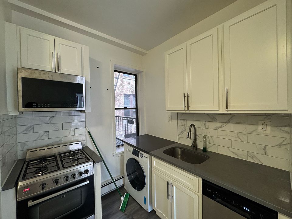 1st image of 200 Clinton Ave #25E