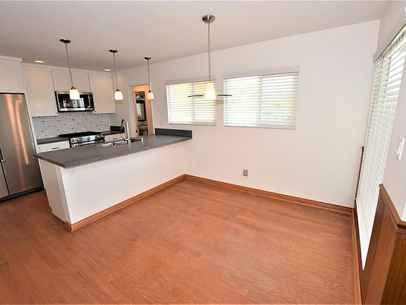4th image of 435 Gardenia Ave