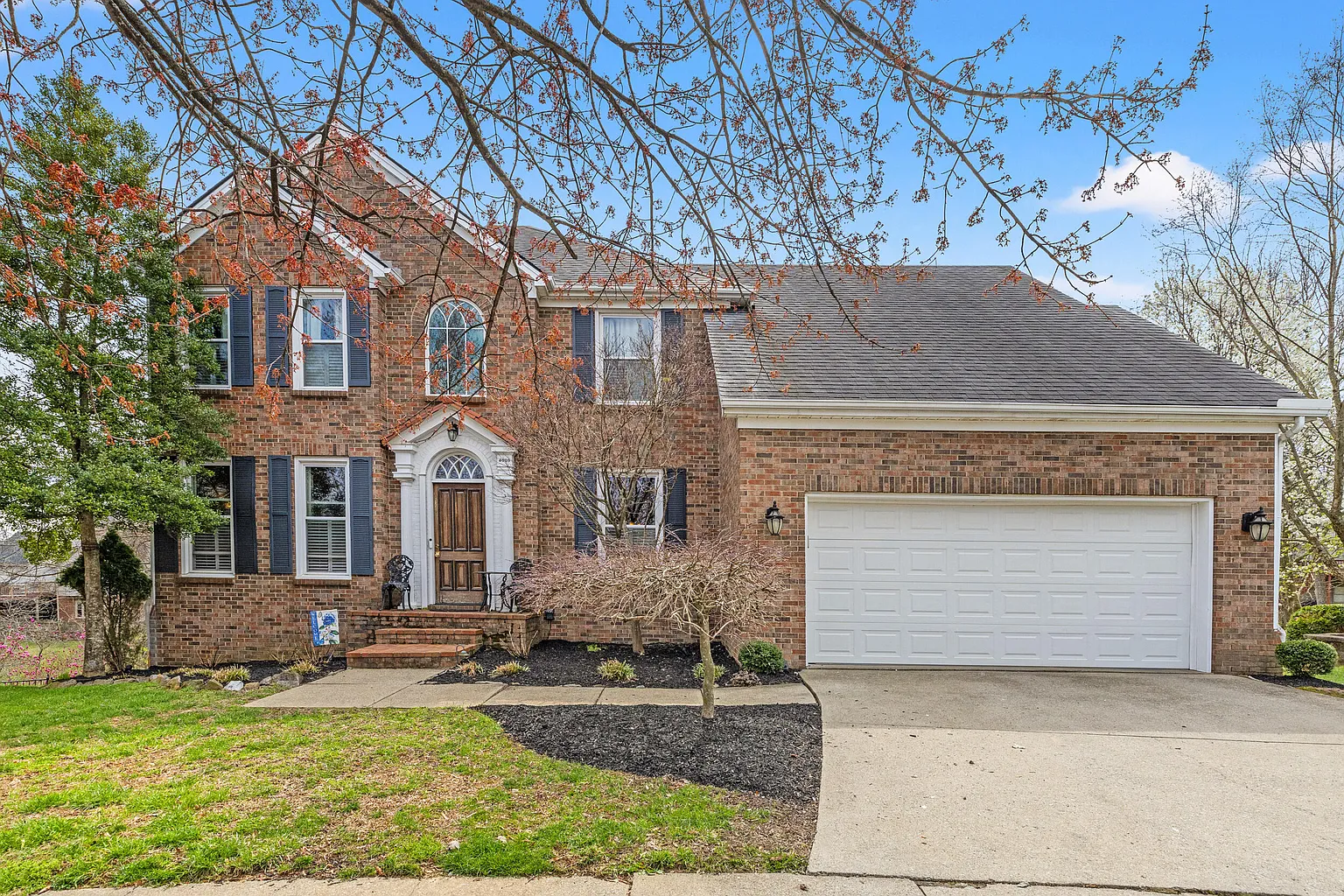 4008 Creekwater Cir photo 1