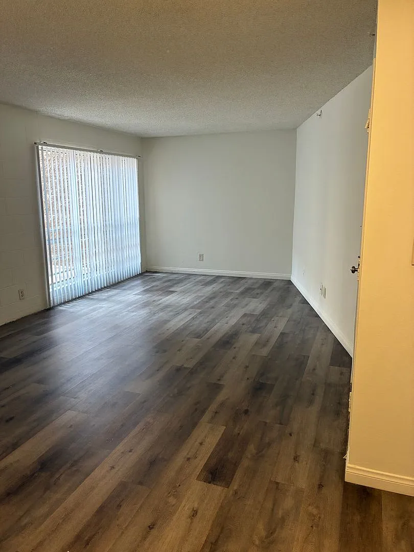 125 - Cedar Regency — Photo 2