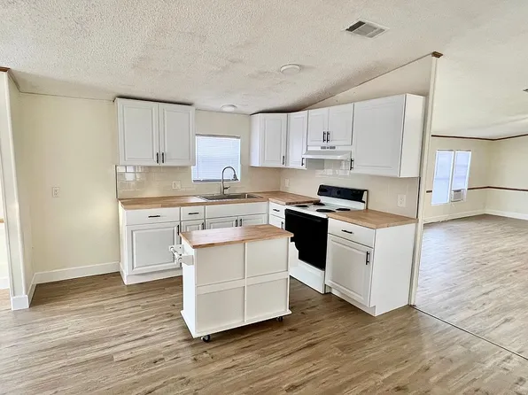 9731 Popular St, Tampa, FL 33635