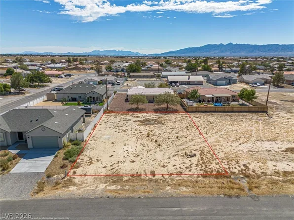 961 Kansas St, Pahrump, NV 89048