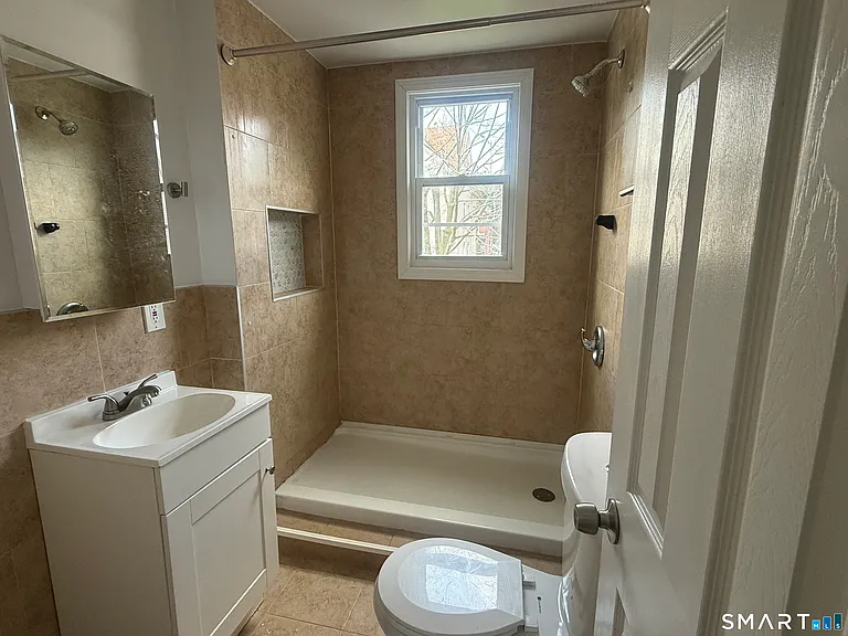 60 Pardee St — Photo 9