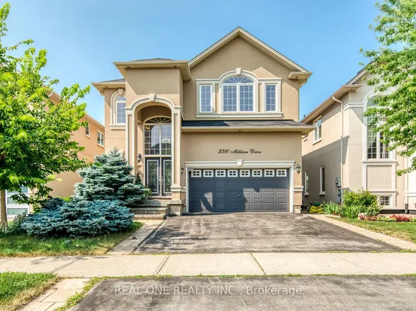 2310 Millstone Dr, Oakville, ON L6M 0H1