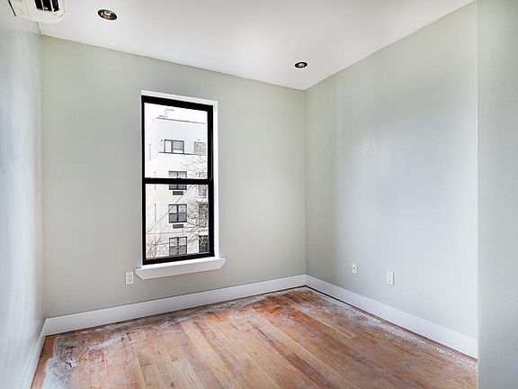 4th image of 194 Suydam St #3