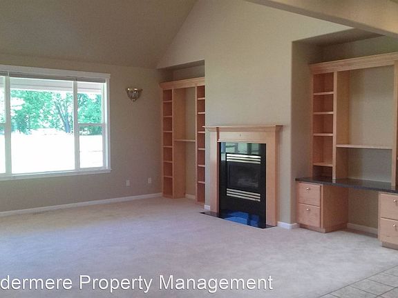 5th image of 837 SE Tuscany Dr