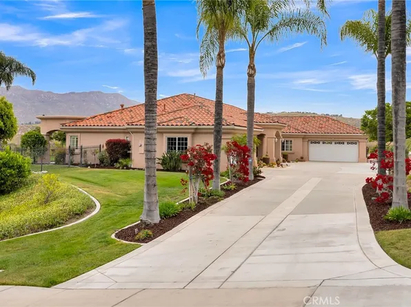 5976 Omega St, Riverside, CA 92506