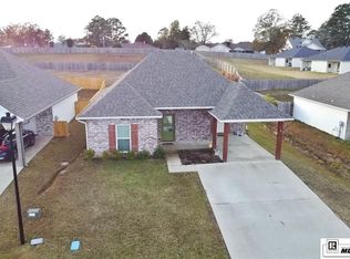 200 Yellow Pine Dr, Calhoun, LA 71225