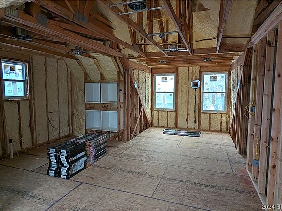 5th image of 71 Twisted Oaks Dr