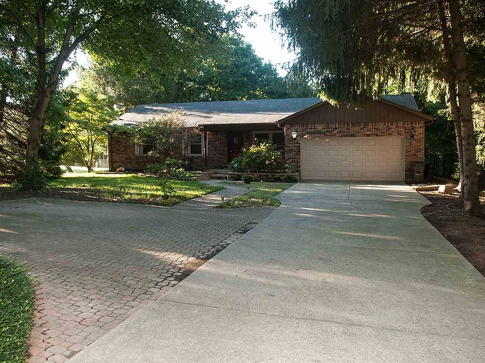 1st image of 4463 Douglas Dr