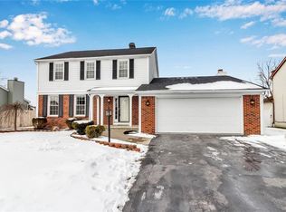 32 Tanglewood Dr, Lancaster, NY