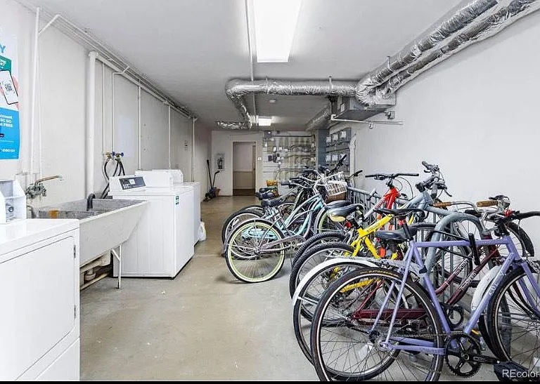 155 N Jackson St #8 — Photo 33