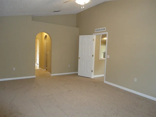 2885 White Magnolia Loop — Photo 10