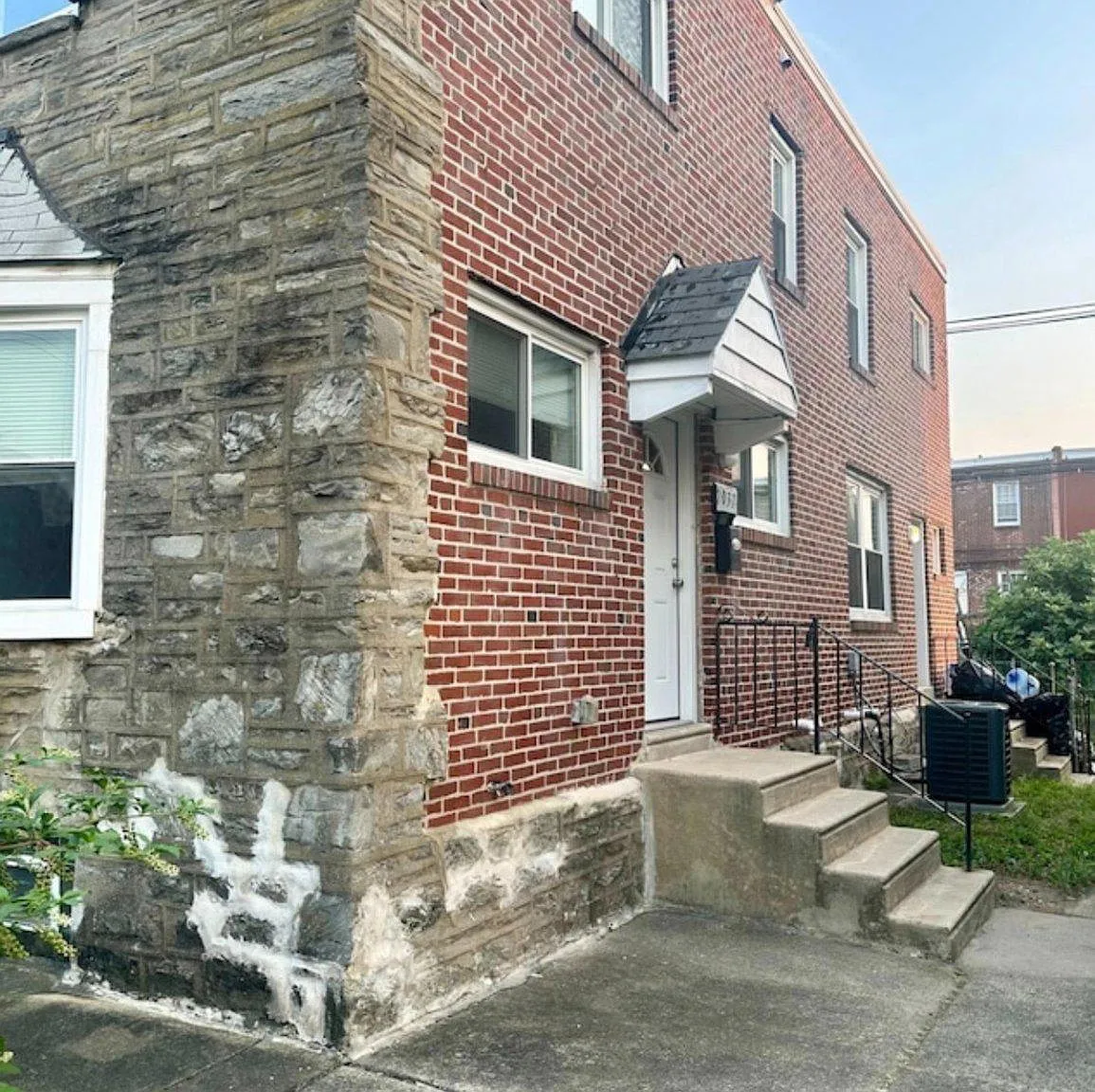 3 bed, 1.5 bath, 1344 sqft, $2,600 — Photo 2