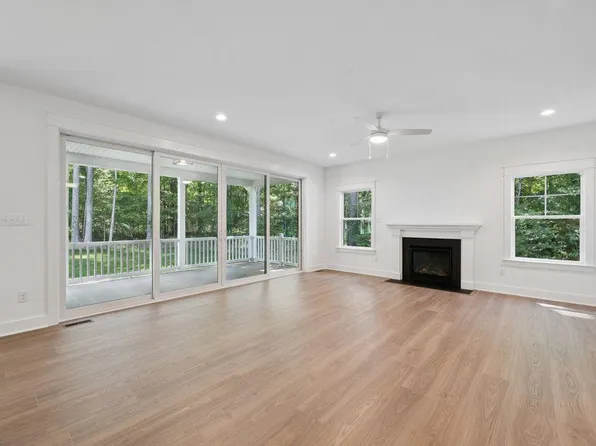 9131 Terroir Ln, New Kent, VA 23124