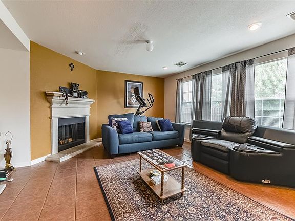 5th image of 438 Remington Green Ct