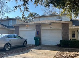 122 Dolphin Rd #3, Mary Esther, FL 32569