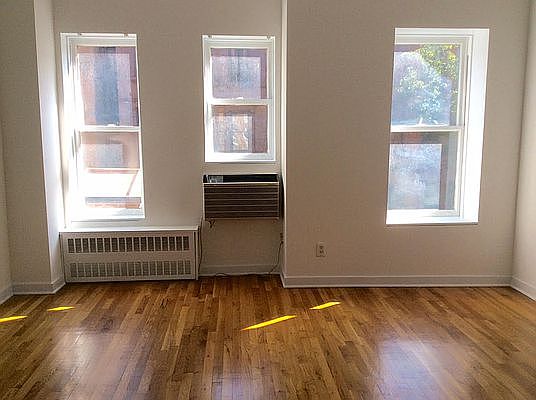 3rd image of 105 W 78th St APT 2