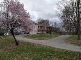 2 Batt Ln, Campbell Hall, NY 10916