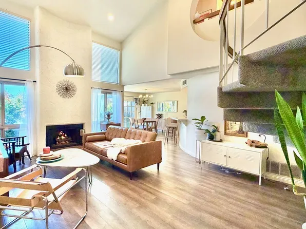 707 Shadow Lake Dr, Thousand Oaks, CA 91360