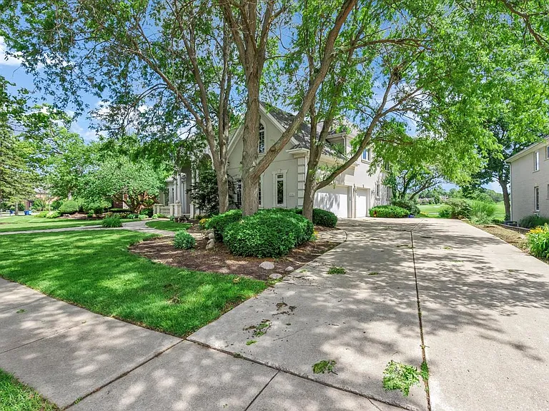 4206 Royal Fox Dr — Photo 60