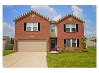 14326 Holly Berry Cir, Fishers, IN 46038