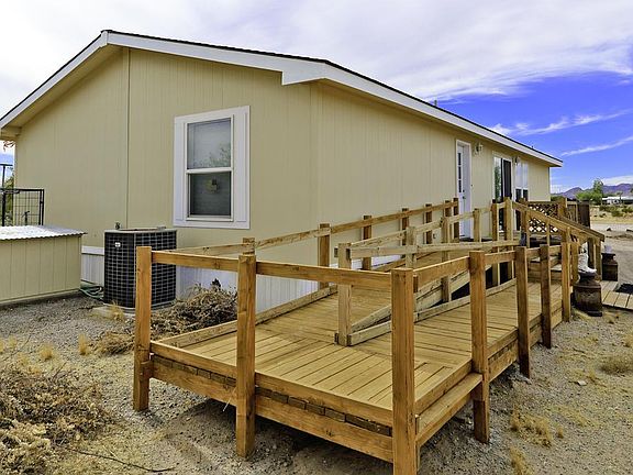 5th image of 44099 Palo Verde St