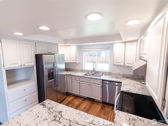 4th image of 3514 91st St NE