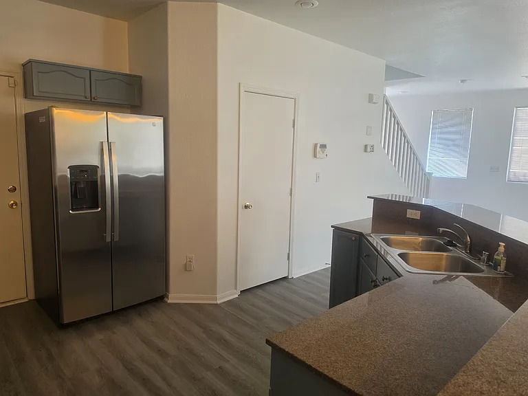 6807 Baby Jade Ct — Photo 7