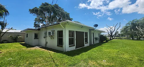 485 N Shore Dr Photo 1