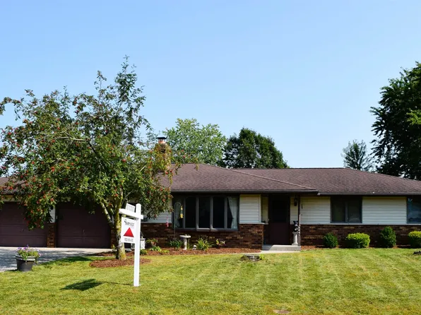 2341 Vanden Avond Dr, Green Bay, WI 54311